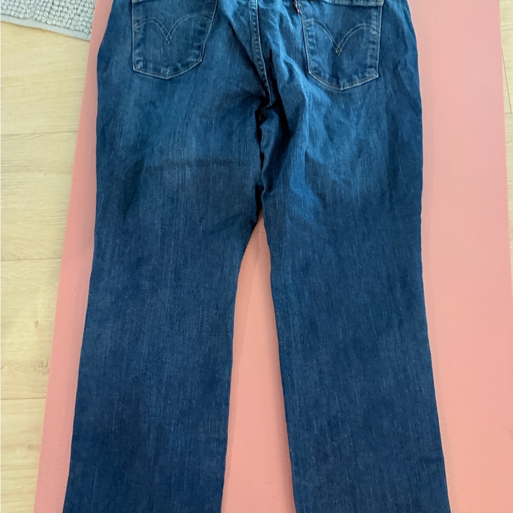 Levi's Women's Straight 505 Jeans in Dark Blue size 12, waist 31, length 28 - Picture 7 of 10